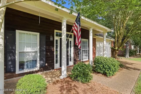 Exterior - 215 Old Town Ln, Brandon, MS 39042 photo 2 of 8
