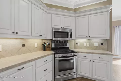 Kitchen - 179 Copper Ridge Ln, Florence, MS 39073 photo 4 of 5