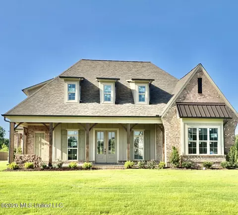 4183 Edison Dr, Nesbit, MS 38651