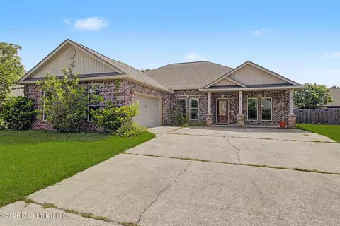 6018 Red Gate Dr, Long Beach, MS 39560