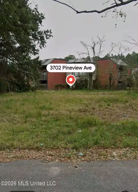 3702 Pineview Ave, Pascagoula, MS 39581
