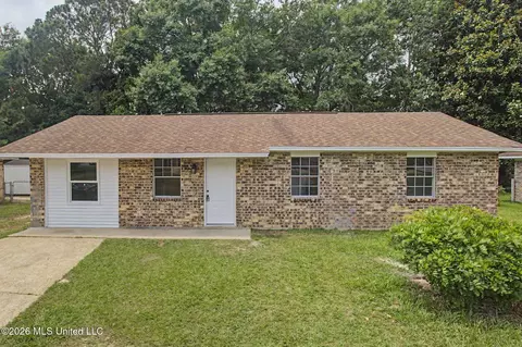 108 Phylis Dr, Gulfport, MS 39503