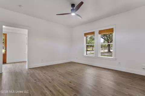Living - 122 E Third St, Long Beach, MS 39560 photo 2 of 4