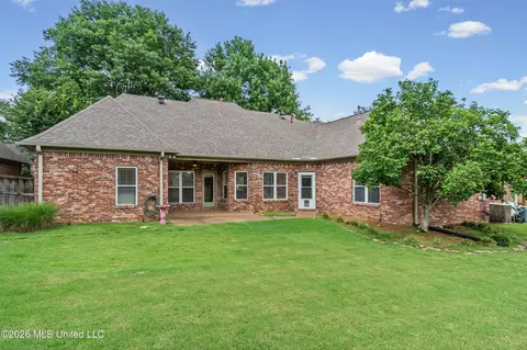 Exterior - 159 Cross Creek Dr, Hernando, MS 38632 photo 6 of 7