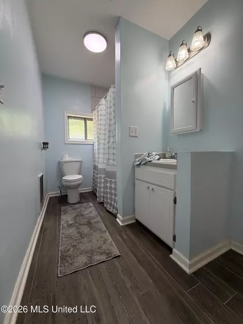 Bath - 323 Hightower St, Sardis, MS 38666 photo 1 of 1