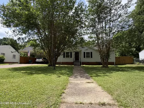 Exterior - 323 Hightower St, Sardis, MS 38666 photo 1 of 4