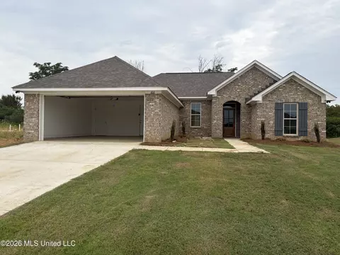 166 Madisonville Dr, Canton, MS 39046