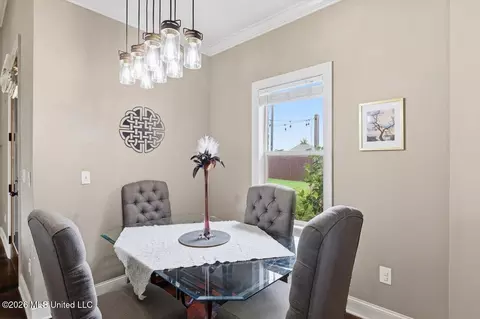 Dining - 447 Greenfield Ridge Cir, Brandon, MS 39042 photo 1 of 1