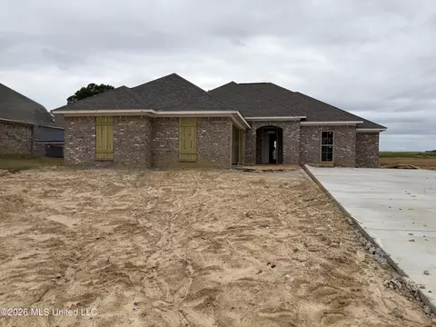 145 Madisonville Dr, Canton, MS 39046