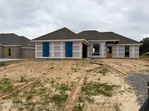 165 Madisonville Dr, Canton, MS 39046