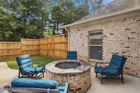 Exterior - 637 Kylemore Ln, Brandon, MS 39047 photo 6 of 25