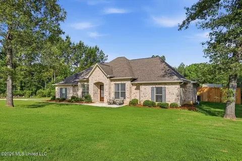 Exterior - 637 Kylemore Ln, Brandon, MS 39047 photo 2 of 25