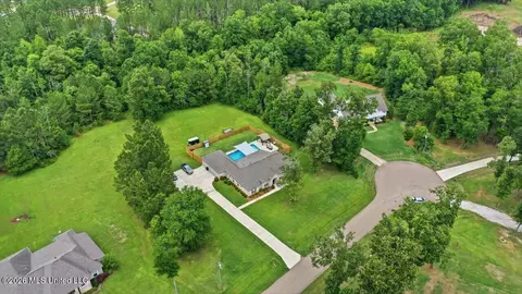 View/Area - 637 Kylemore Ln, Brandon, MS 39047 photo 9 of 11