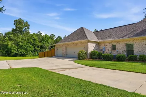 Exterior - 637 Kylemore Ln, Brandon, MS 39047 photo 4 of 25