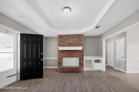 Living - 125 Brandy Run Rd, Brandon, MS 39047 photo 5 of 5