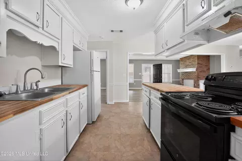 Entry Way - 125 Brandy Run Rd, Brandon, MS 39047 photo 1 of 1