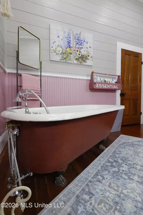 Bath - 723 Delaware Ave, Mccomb, MS 39648 photo 8 of 8
