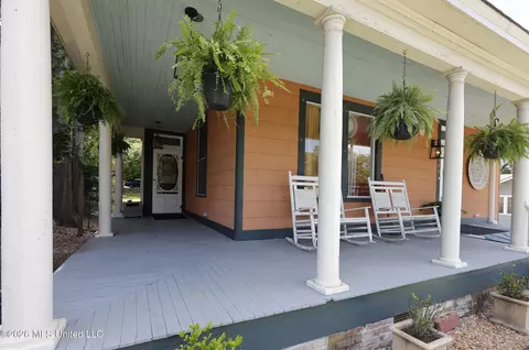Exterior - 723 Delaware Ave, Mccomb, MS 39648 photo 3 of 13
