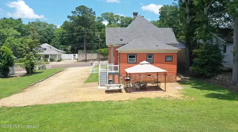 Exterior - 723 Delaware Ave, Mccomb, MS 39648 photo 13 of 13