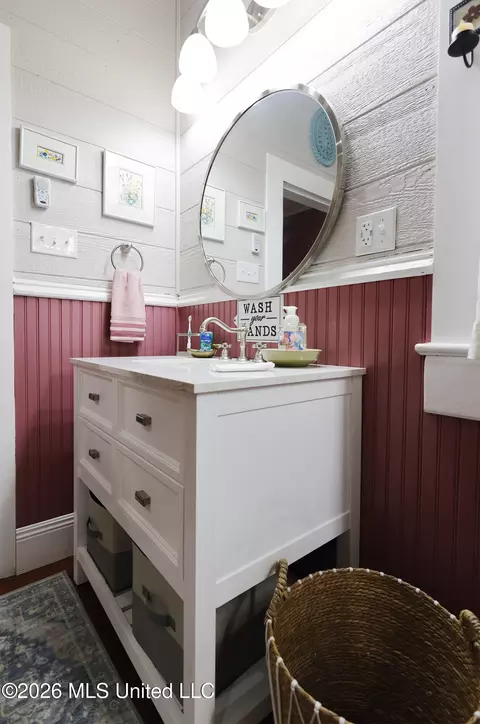 Bath - 723 Delaware Ave, Mccomb, MS 39648 photo 5 of 8