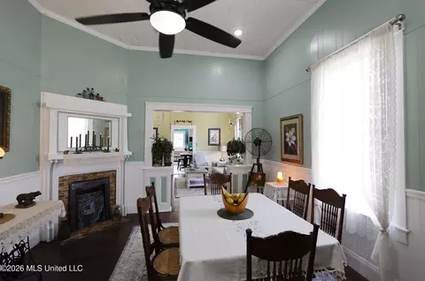 Dining - 723 Delaware Ave, Mccomb, MS 39648 photo 4 of 4