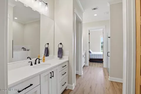 Entry Way - 109 Hannalea Pl, Flora, MS 39071 photo 5 of 8