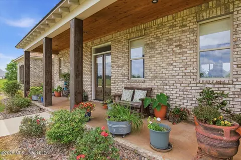 Exterior - 109 Hannalea Pl, Flora, MS 39071 photo 6 of 18