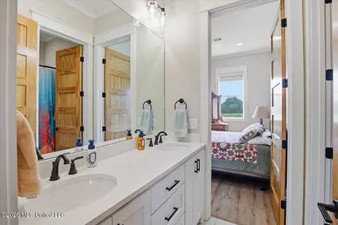 Bath - 109 Hannalea Pl, Flora, MS 39071 photo 5 of 6