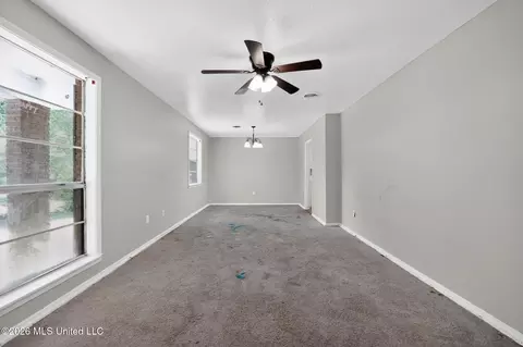 Living - 603 Chelsea Dr, Jackson, MS 39212 photo 1 of 12