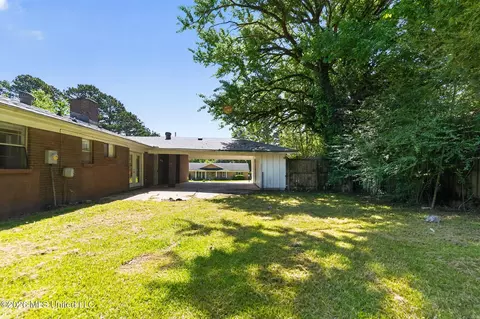 Exterior - 603 Chelsea Dr, Jackson, MS 39212 photo 2 of 5