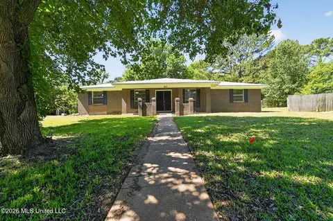 Exterior - 603 Chelsea Dr, Jackson, MS 39212 photo 4 of 5