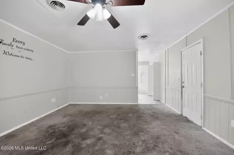 Living - 603 Chelsea Dr, Jackson, MS 39212 photo 5 of 12