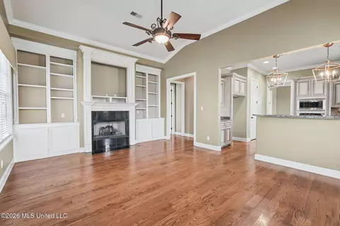 Living - 3111 W Beauvoir Pl, Hernando, MS 38632 photo 1 of 6