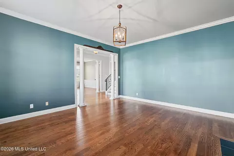 Living - 3111 W Beauvoir Pl, Hernando, MS 38632 photo 3 of 6