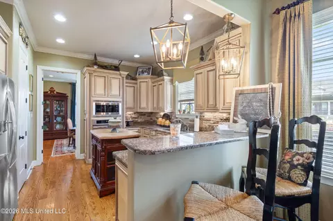 Kitchen - 3111 W Beauvoir Pl, Hernando, MS 38632 photo 1 of 3