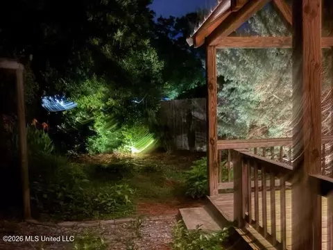 Exterior - 102 Michael Cv, Brandon, MS 39047 photo 16 of 17