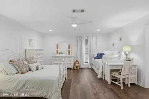 Bedroom - 102 Michael Cv, Brandon, MS 39047 photo 1 of 7
