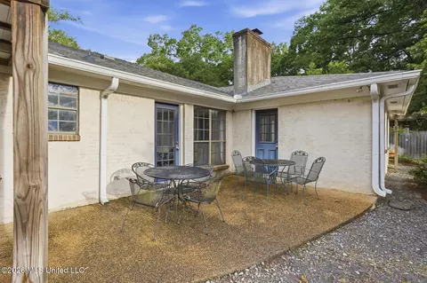 Exterior - 102 Michael Cv, Brandon, MS 39047 photo 4 of 17