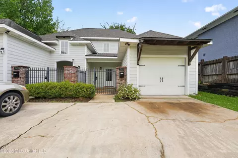 3511 N State St #11 & 13, Jackson, MS 39216