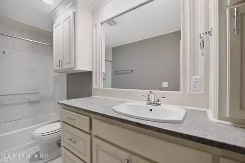 Bath - 3511 N State St #11 & 13, Jackson, MS 39216 photo 3 of 8