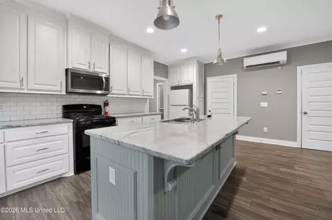 Kitchen - 3511 N State St #11 & 13, Jackson, MS 39216 photo 2 of 2