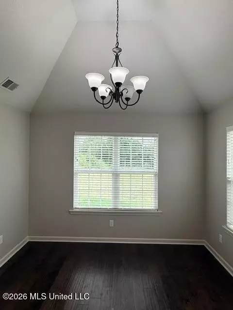 Dining - 3198 Magnolia Leaf Cv, Hernando, MS 38632 photo 2 of 2