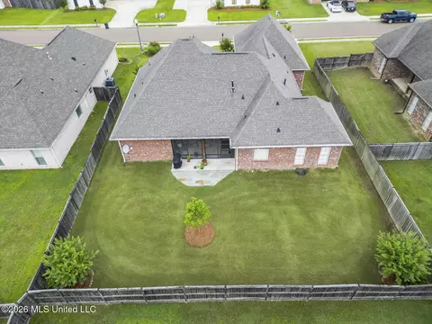 View/Area - 308 W Park St, Canton, MS 39046 photo 3 of 4