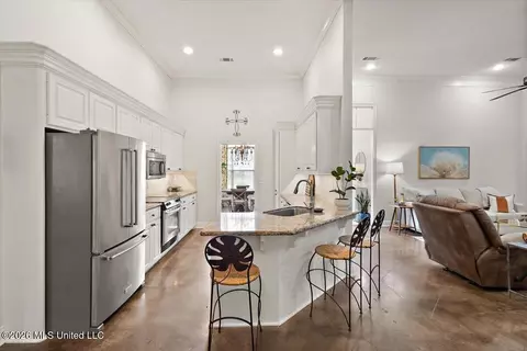 Kitchen - 102 Avon Cv, Madison, MS 39110 photo 1 of 3