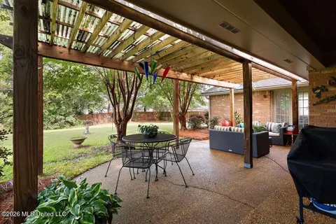 Exterior - 102 Avon Cv, Madison, MS 39110 photo 5 of 15