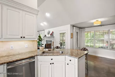 Kitchen - 102 Avon Cv, Madison, MS 39110 photo 3 of 3