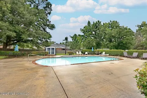Exterior - 102 Avon Cv, Madison, MS 39110 photo 13 of 15