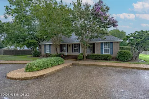Exterior - 102 Avon Cv, Madison, MS 39110 photo 12 of 15