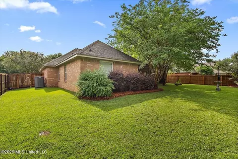 Exterior - 102 Avon Cv, Madison, MS 39110 photo 10 of 15
