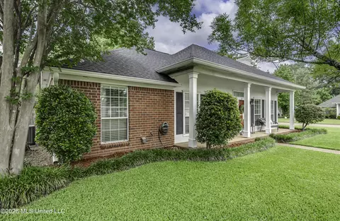 Exterior - 690 Olympic Dr, Flowood, MS 39232 photo 3 of 14